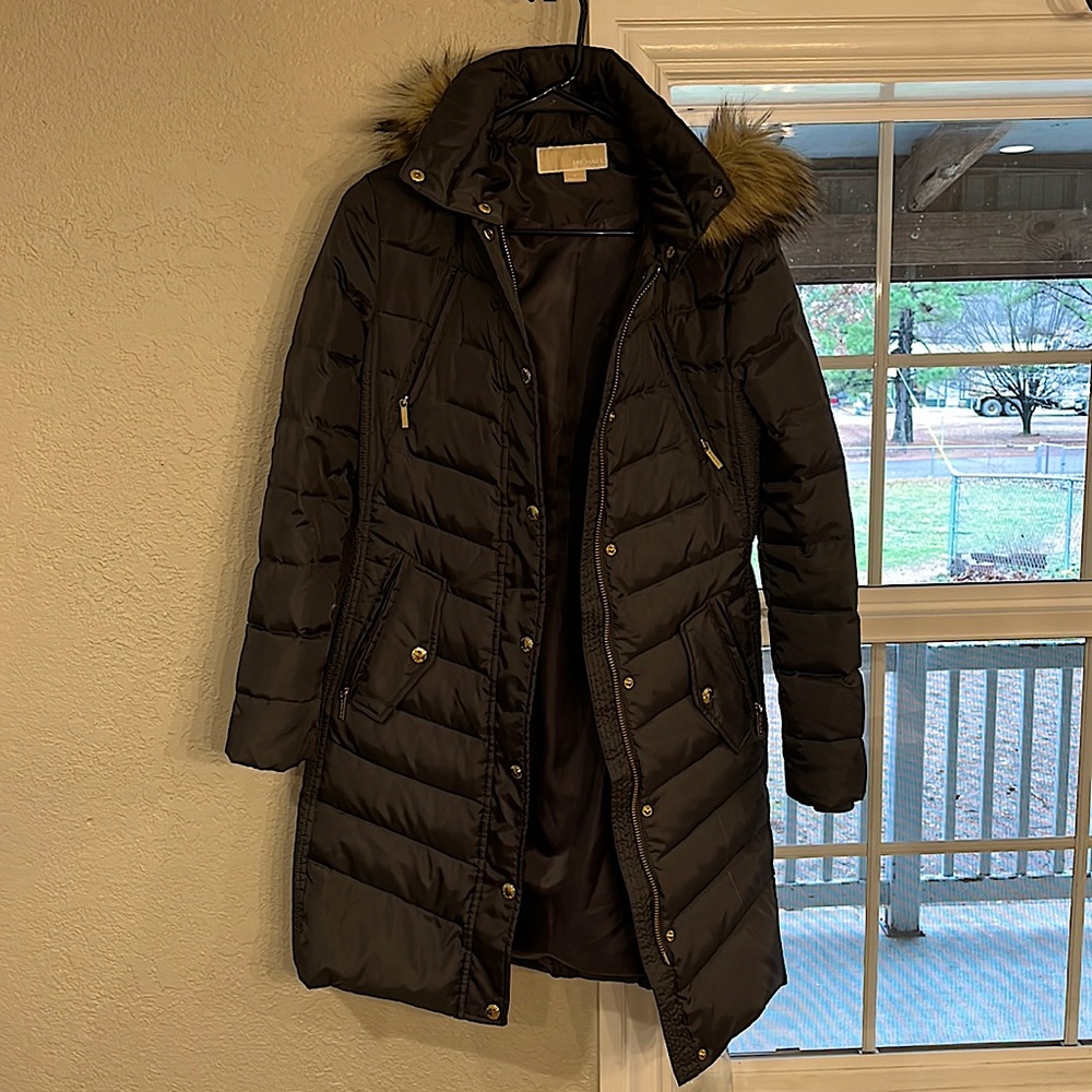 *BRAND NEW* Micheal Kors charcoal grey winter coat with fur hood.